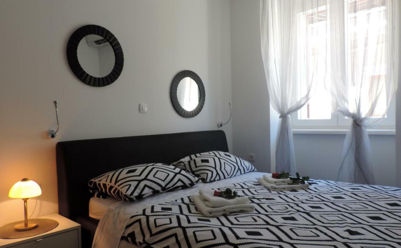 Apartment & Room Ivan Šibenik Esterno foto